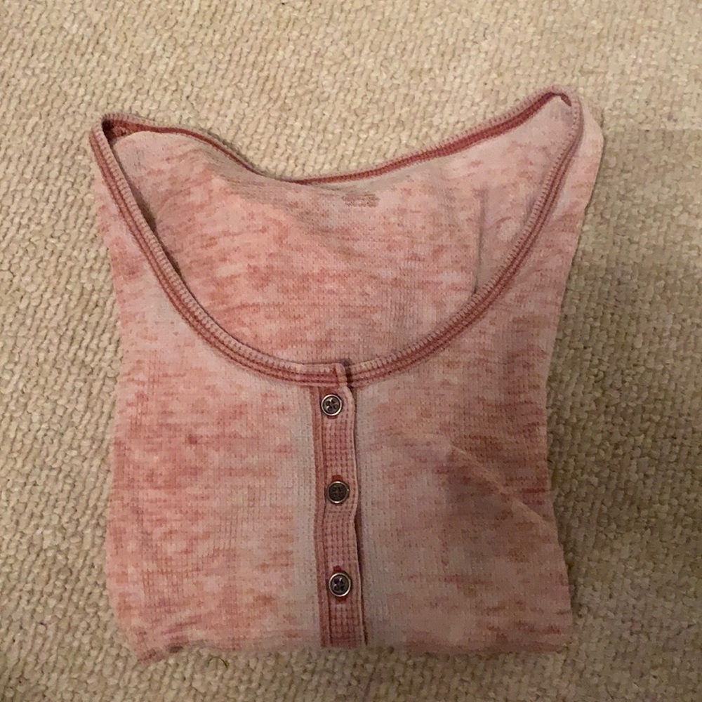 Light and comfortable American Eagle shirt